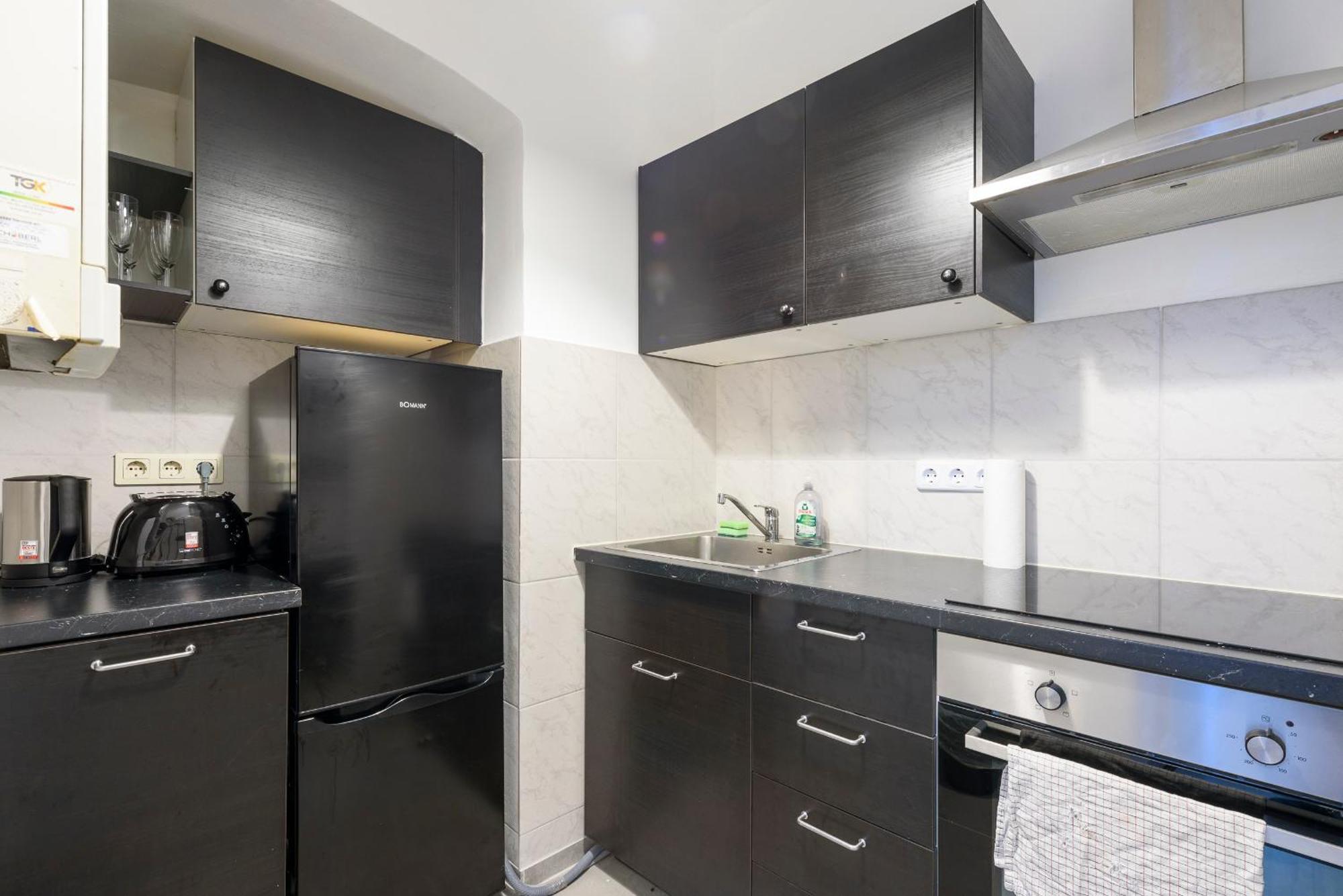 Apartment Lights - Meidling